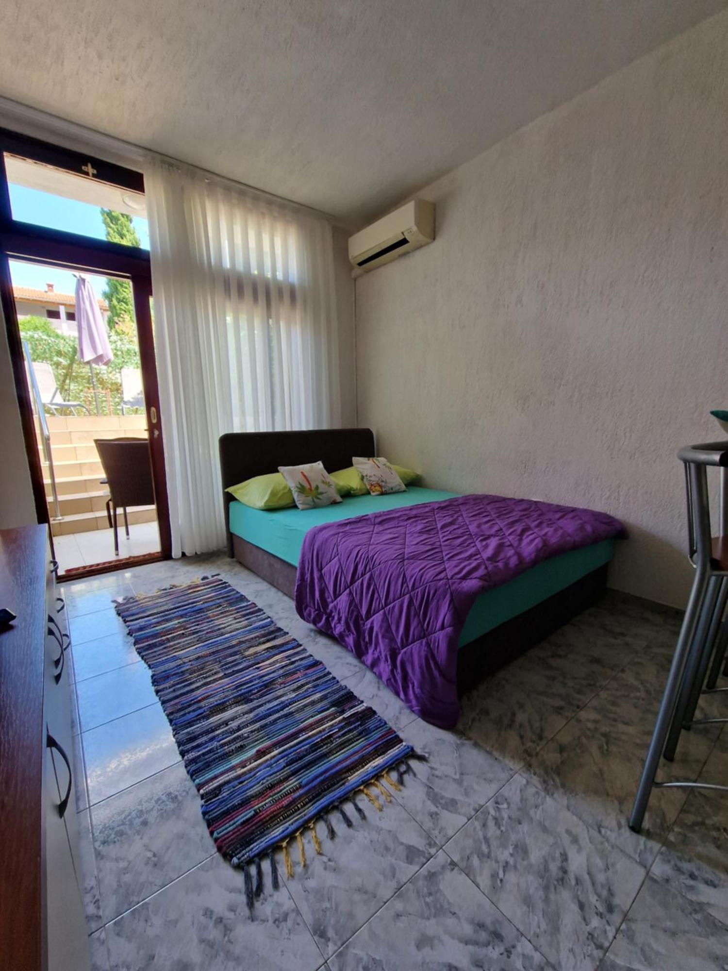 Apartments Vesna Pinezici  Exterior photo